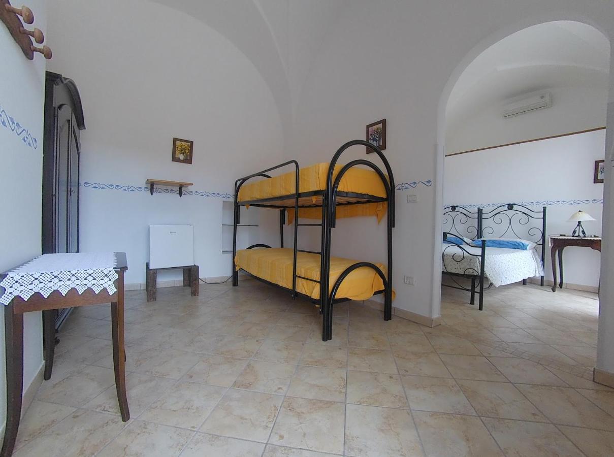 Azienda Agrituristica Masseria La Verna Patu Luaran gambar