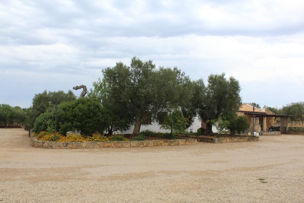 Azienda Agrituristica Masseria La Verna Patu Luaran gambar